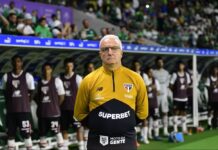 Dorival assume responsabilidade por derrota do São Paulo e diz: “De igual para igual até expulsão”