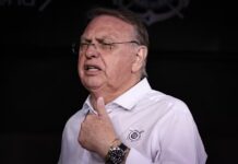 Corinthians atrasa pagamento de salários de agosto de atletas e comissão técnica