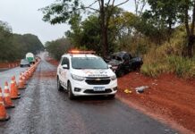 Caminhonete capota na Rodovia Péricles Bellini próximo a Vila Alves