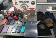 PM prende quatro suspeitos de roubo e recupera joias e eletrônicos