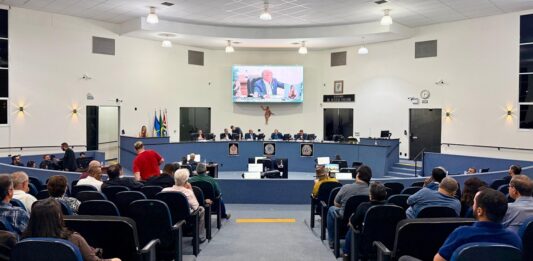 Câmara aprova empréstimo para iluminação LED e novas obras viárias