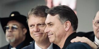 Tarcísio diz que trabalharia “sem sabotagem do governo federal” com Flávio