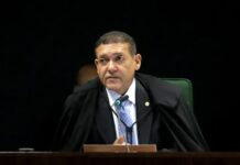 Nunes Marques vai analisar revisão criminal de Bolsonaro após segundo turno