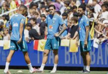 Ancelotti observa time com Pedro na vaga de Raphinha e mais sete mudanças