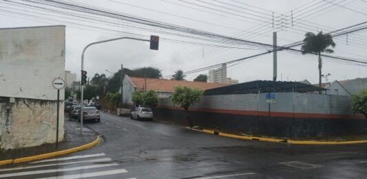Novo semáforo no cruzamento das ruas Minas Gerais e Alagoas entra em funcionamento