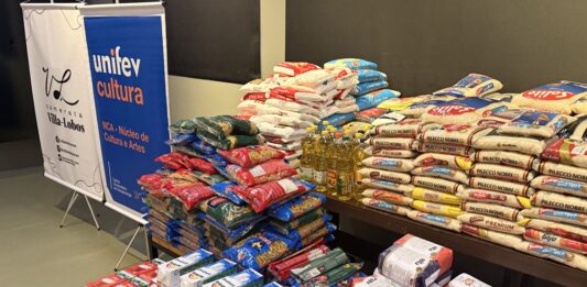 Unifev repassa cerca de 1 tonelada de alimentos arrecadados durante Concerto em parceria com a Camerata Villa-Lobos